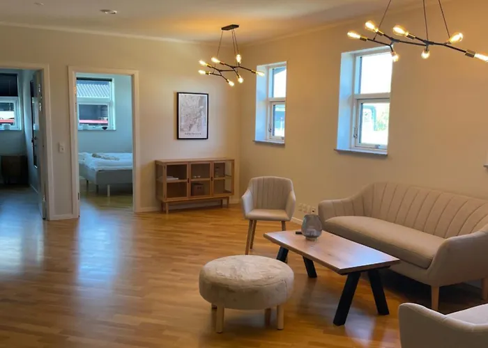 Sus Flat 6 Apartment *